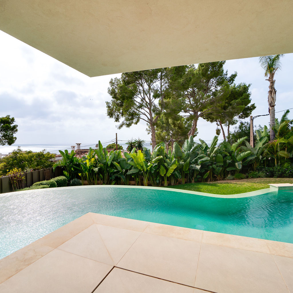 Luxury property in Mallorca with infinity pool